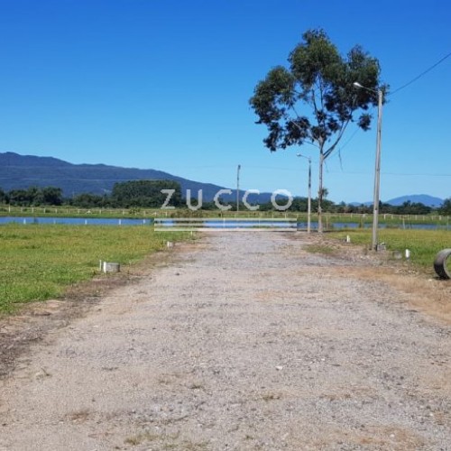 �timo Terreno no Sert�o do Trombudo