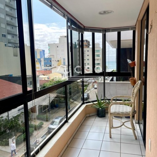 OTIMO APARTAMENTO PROXIMO AO MAR FRENTE PARA A RUA