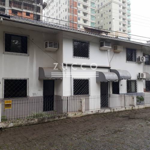 Sobrado Geminado 2 quartos _ Centro