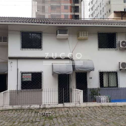 Sobrado Geminado 2 quartos _ Centro