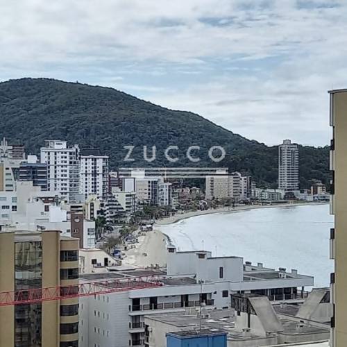 �timo Apto 3 su�tes a venda  quadra mar