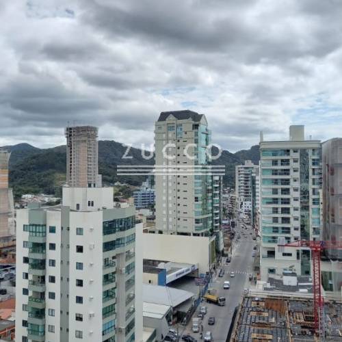 �timo Apto 3 su�tes a venda  quadra mar