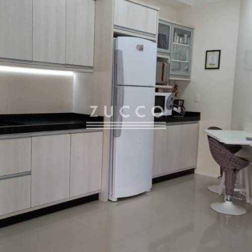 �timo Apto 3 su�tes a venda  quadra mar