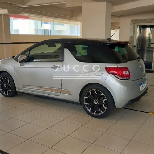 �timo Apto 3 su�tes a venda  quadra mar