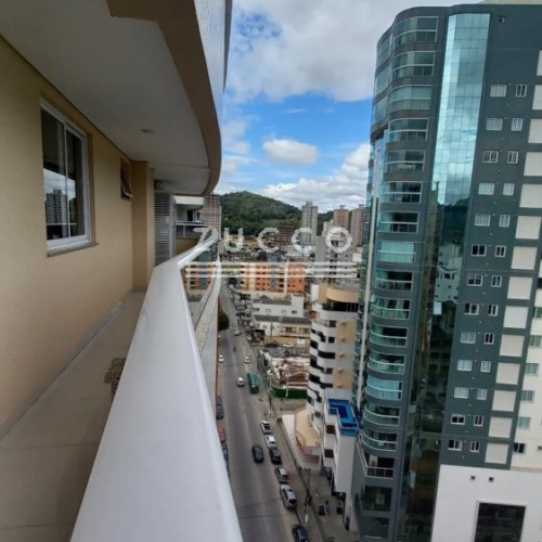 �timo Apto 3 su�tes a venda  quadra mar