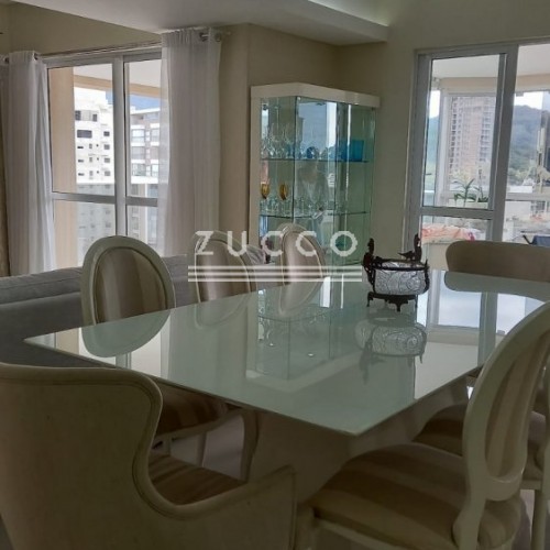 �timo Apto 3 su�tes a venda  quadra mar