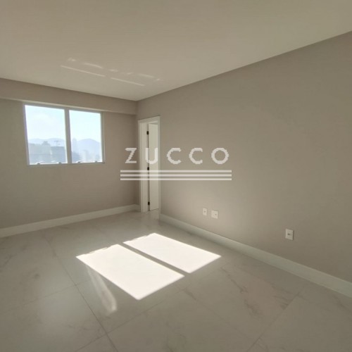 APTO ALTO PADR�O - 4 SU�TES - MEIA PRAIA