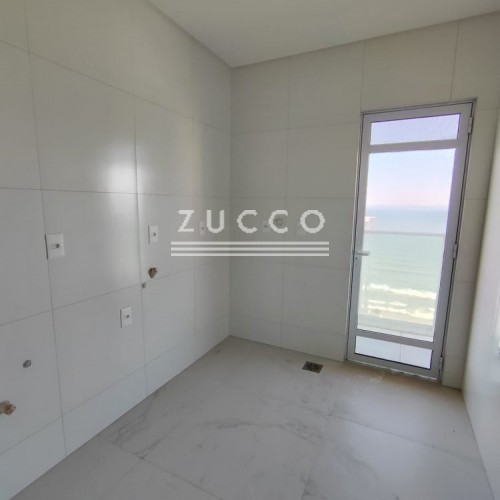 APTO ALTO PADR�O - 4 SU�TES - MEIA PRAIA