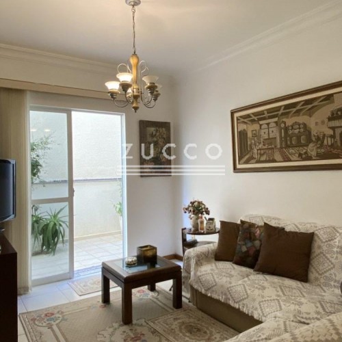 AMPLO APTO ANDAR BAIXO- QUADRA MAR -CENTRO