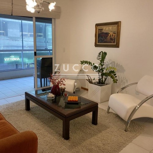 AMPLO APTO ANDAR BAIXO- QUADRA MAR -CENTRO