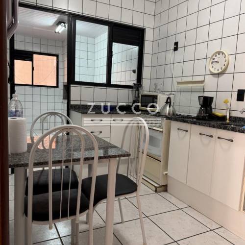 Apto 3 dorm. - quadra mar -centro