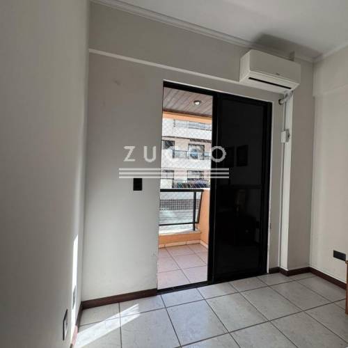 Apto 3 dorm. - quadra mar -centro