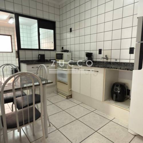 Apto 3 dorm. - quadra mar -centro