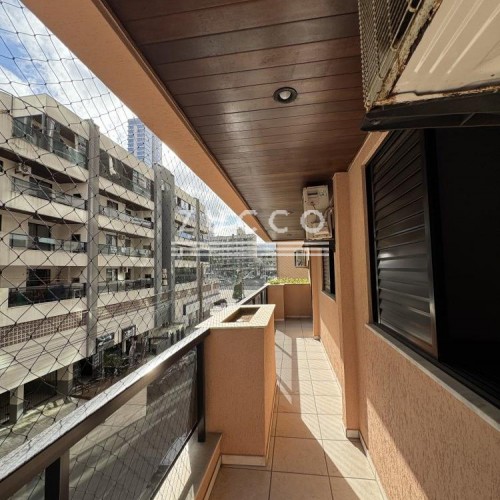 Apto 3 dorm. - quadra mar -centro