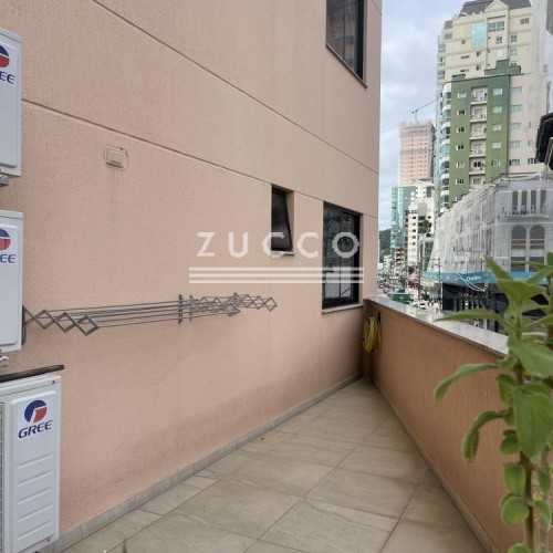 EXCELENTE APARTAMENTO 3 DORMIT�RIOS - CENTRO DE IT