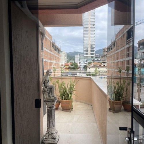 EXCELENTE APARTAMENTO 3 DORMIT�RIOS - CENTRO DE IT