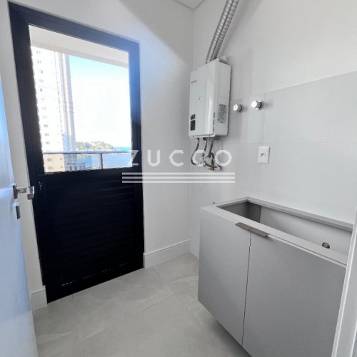 EXCELENTE APTO NOVO DE 3 SU�TES 