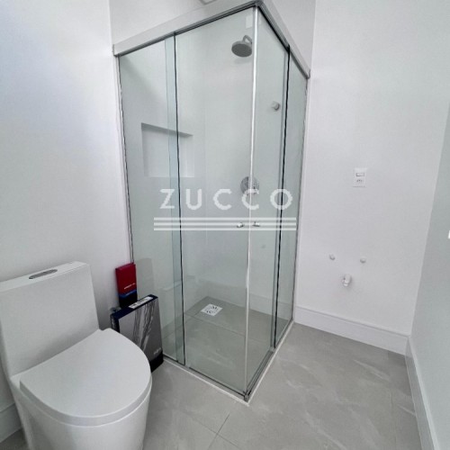 EXCELENTE APTO NOVO DE 3 SU�TES 