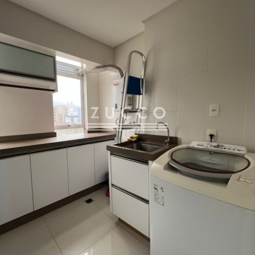 APTO 3 SU�TES - PROX. A PRAIA