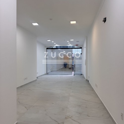 EXCELENTE SALA COMERCIAL - MEIA PRAIA, RUA 232