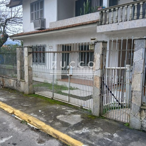 Casa no Centro - Loca��o Anual