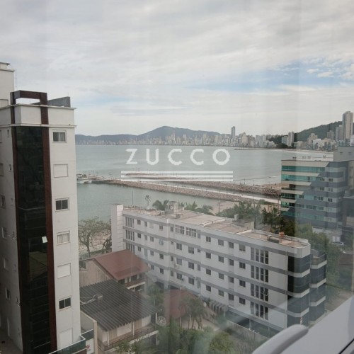 Apto Alto Padr�o com vista mar 