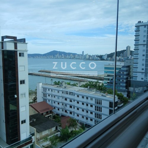 Apto Alto Padr�o com vista mar 