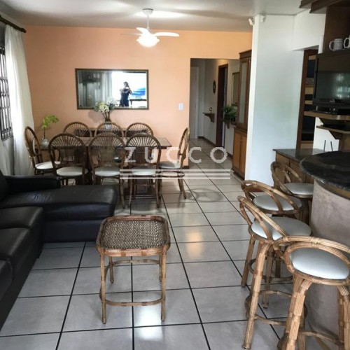 Apto 4 dorm. Frente Mar