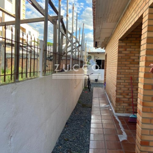 Kitnet - Centro de Itapema - 02 - A100