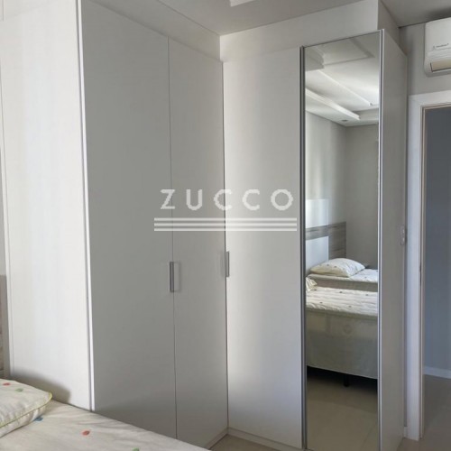 3 Su�tes - Auto Padr�o - 50m da Praia! 