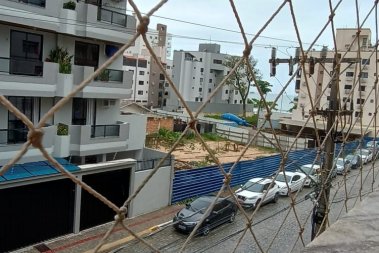 Apto 2 dorm. - quadra mar -centro