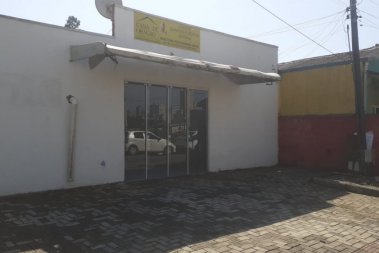 TERRENO C/ CONSTR. COMERCIAL E RESIDENCIAL